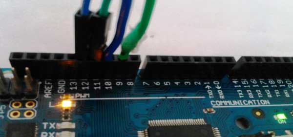 RC-low-pass-filter-connections-to-arduino