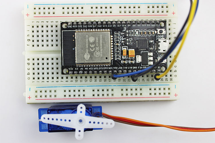 Servo Motor and ESP32 Circuit