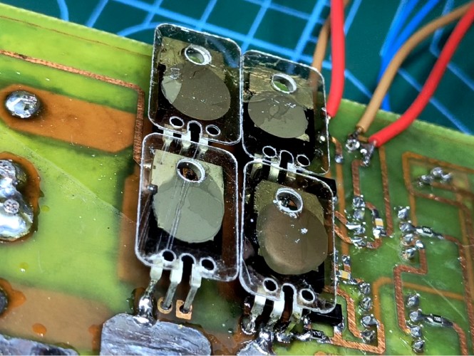 solar mppt charger pcb with switching mosfet