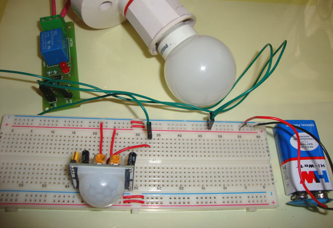 Automatic Room Lights using PIR Sensor and Relay