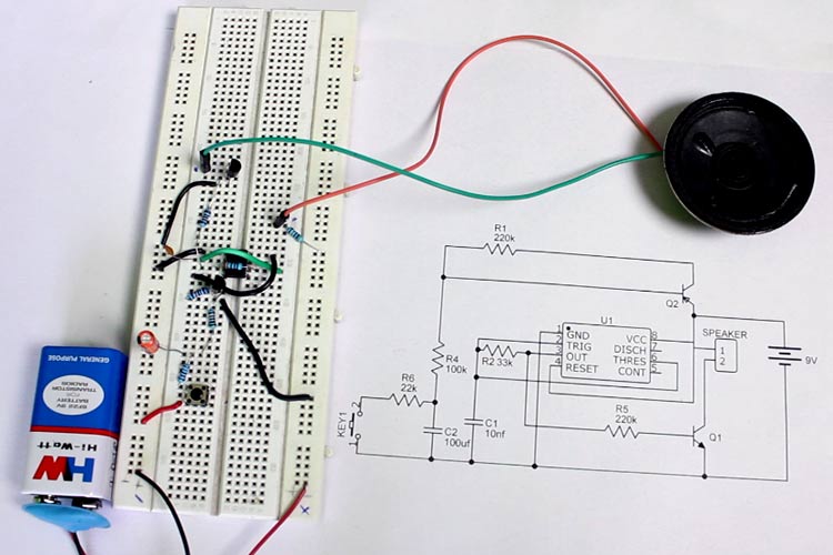 Wailing Siren Circuit using a 555 Timer IC