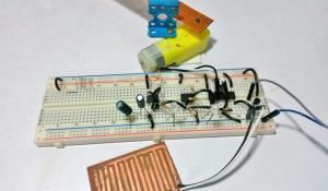 Automatic Rain Sensing Wiper Circuit using 555 Timer IC